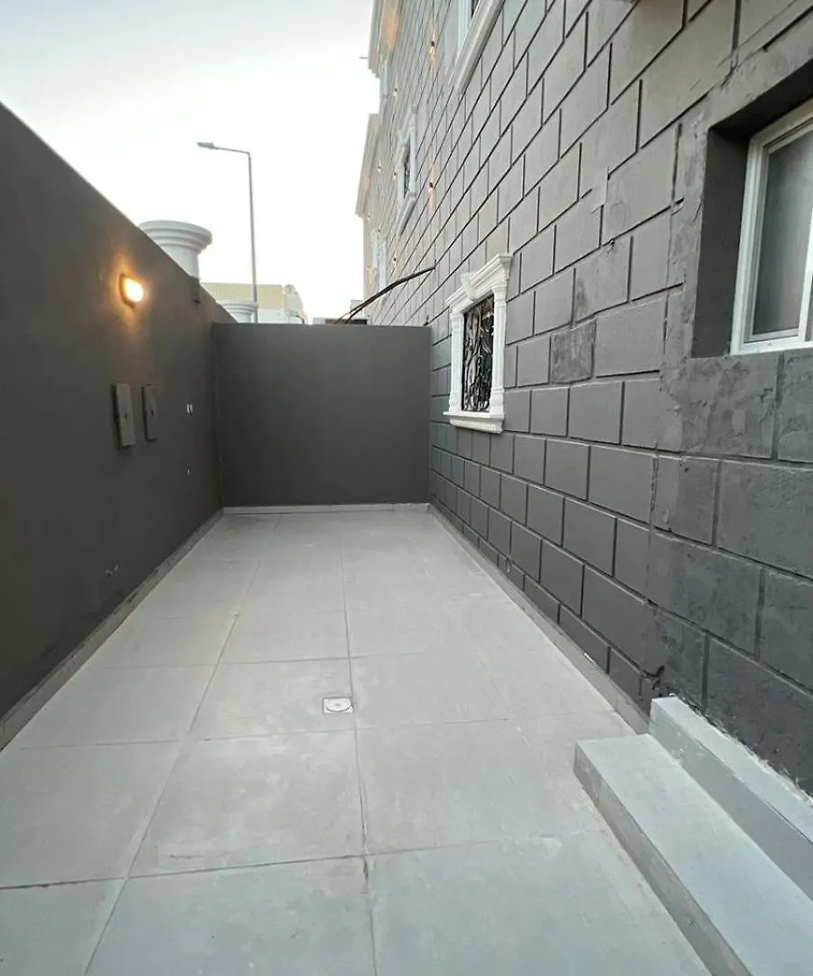 شقة العقيق بمدخل خاص Apartment